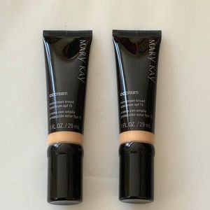 Two Very Light CC Cream Mary Kay SPF 15
